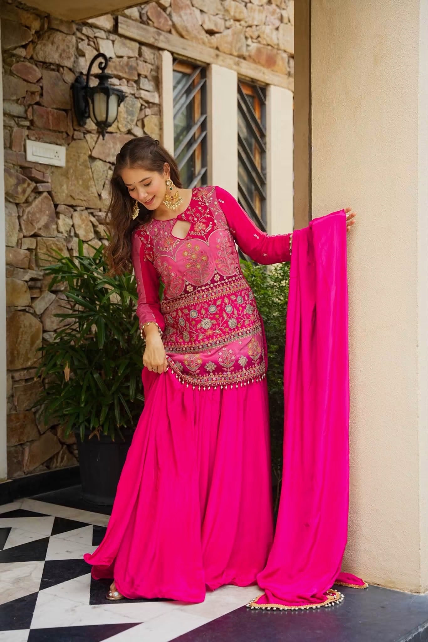 Avelika Glow Heavy Embroidered Kurta Set