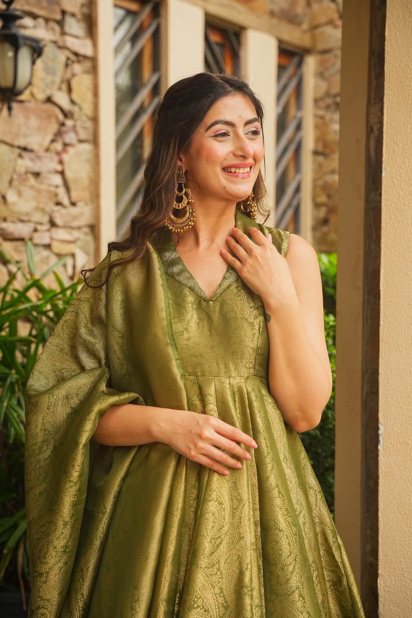 Ishmeya Banarasi Cosmos Anarkali Suit Set