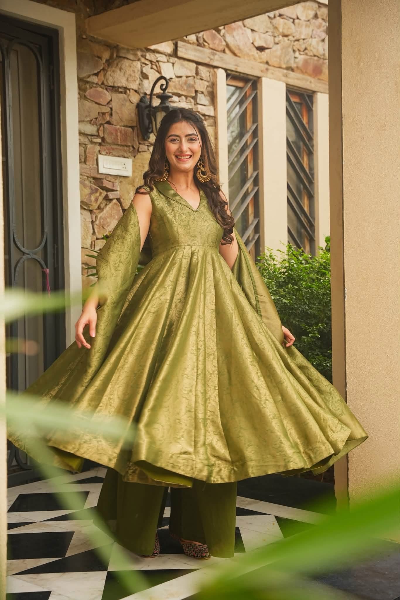 Ishmeya Banarasi Cosmos Anarkali Suit Set