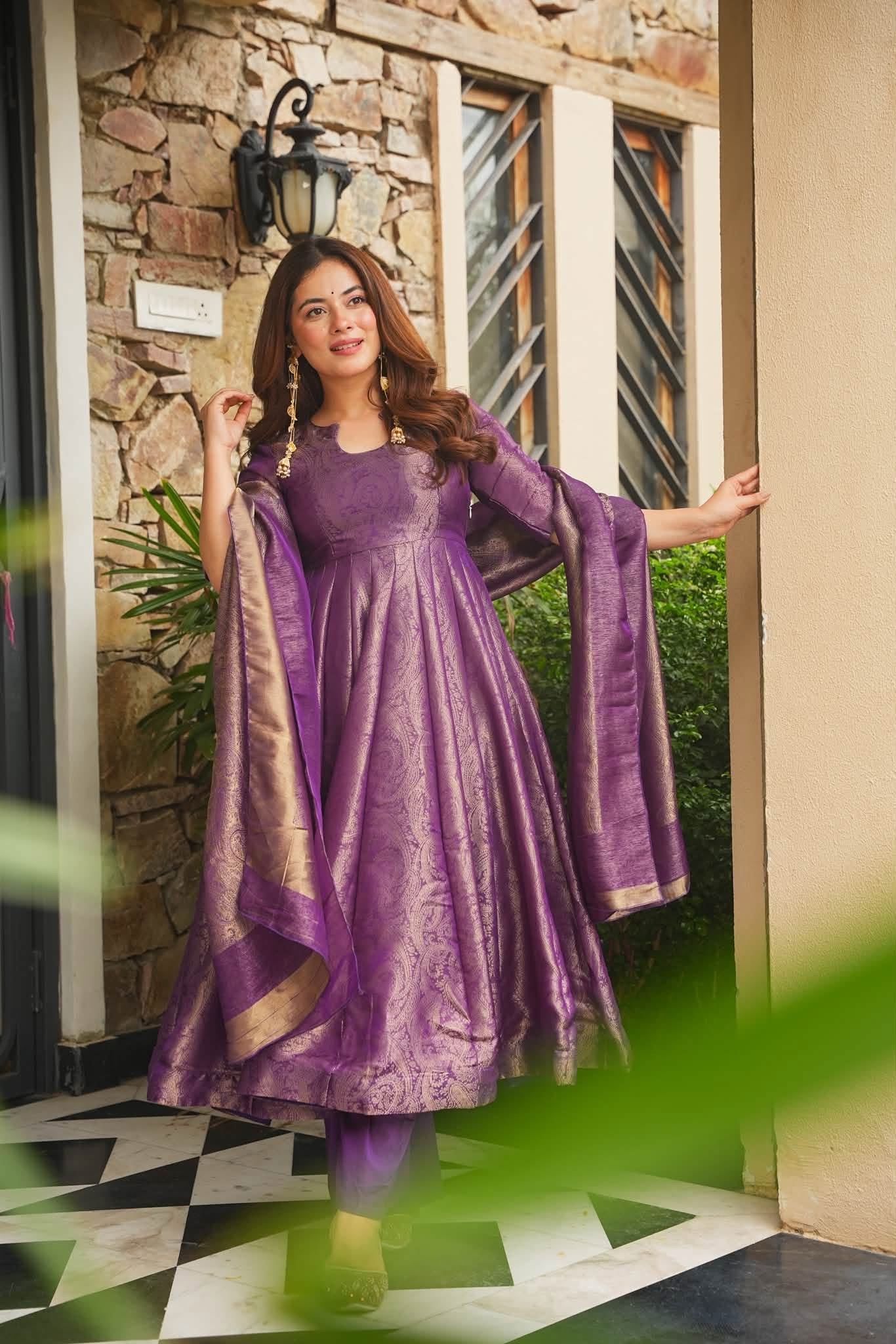 Eshmira Banarasi Cosmos Anarkali Suit Set