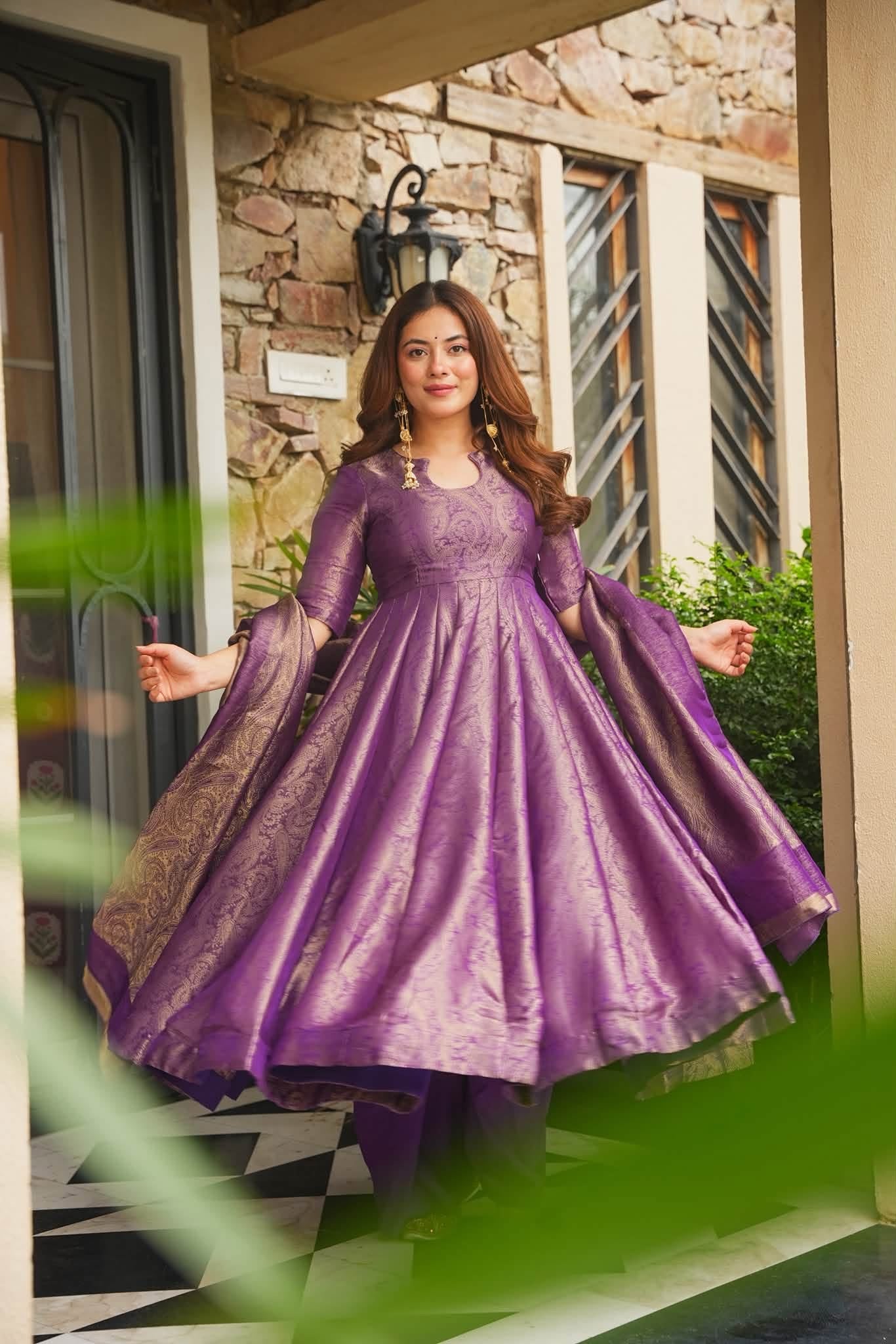 Eshmira Banarasi Cosmos Anarkali Suit Set