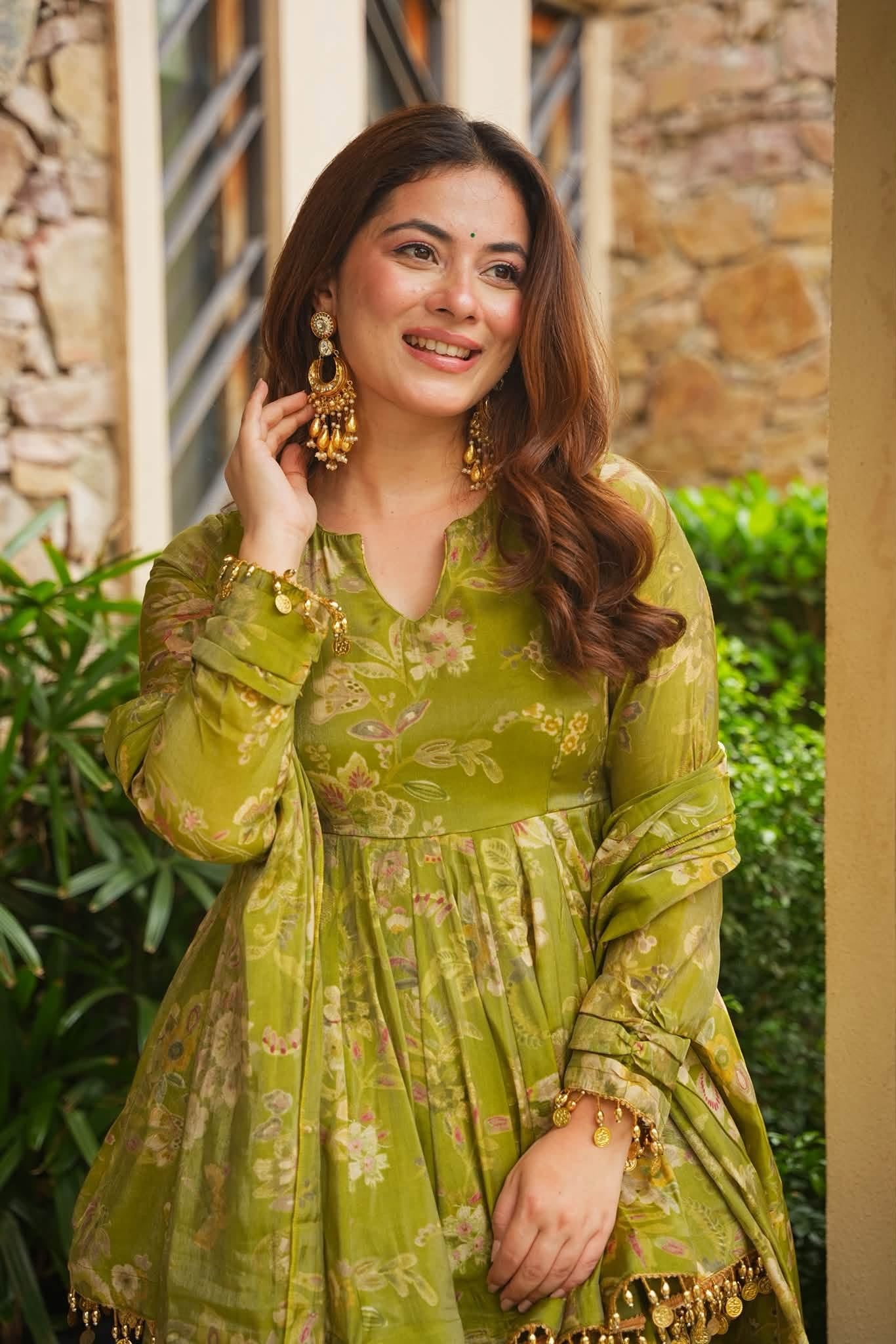 Pallavika Flora Cosmos Organza Kurta Set
