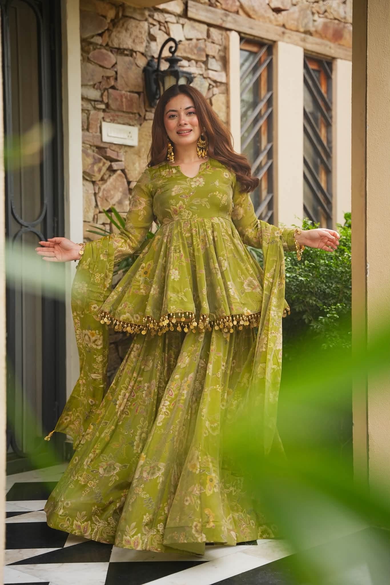 Pallavika Flora Cosmos Organza Kurta Set
