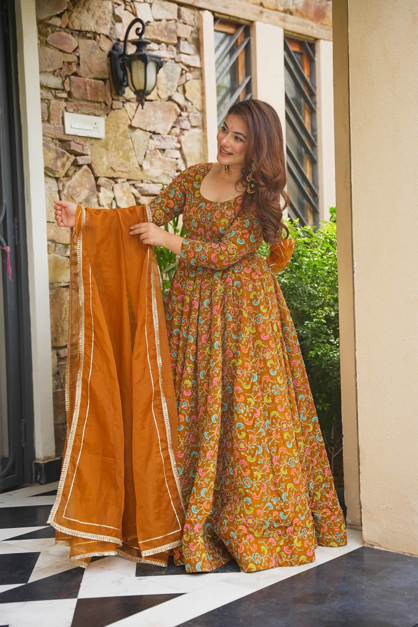 Virehya Glam Heavy Embroidered Maxi Set