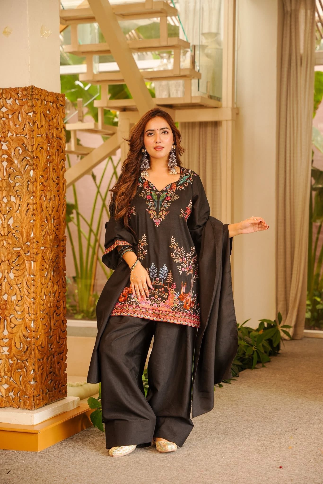 Ishaara Black Farshi Salwar Set