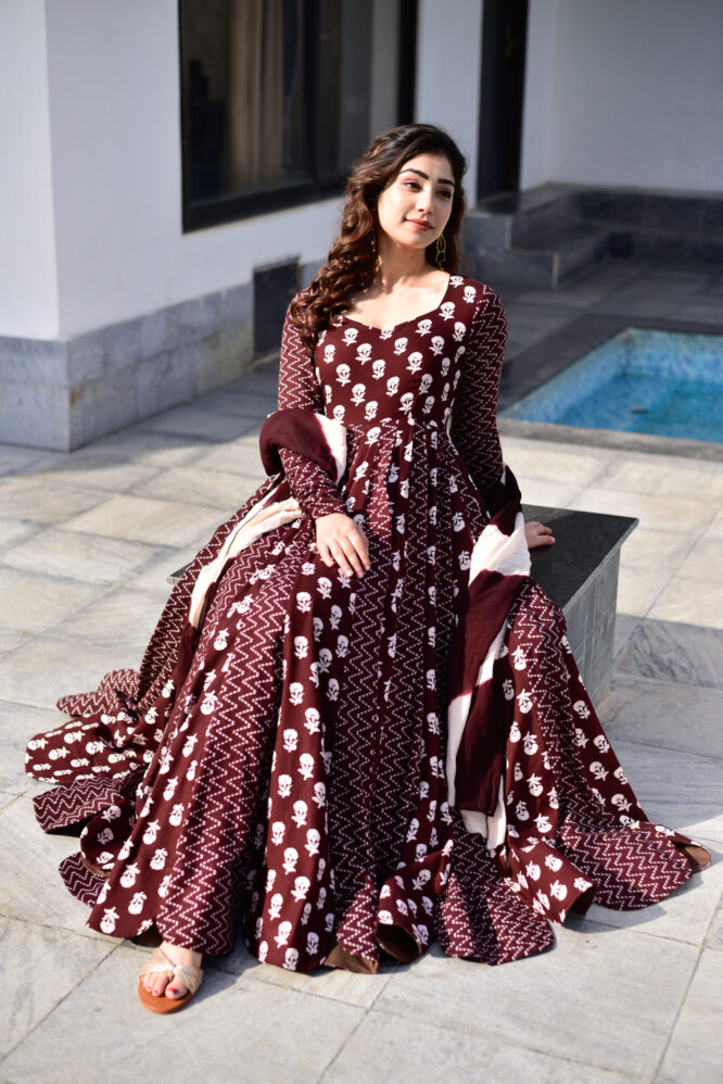 gajgamini brown maxi set - Buy Designer Ethnic Wear for Women Online in ...
