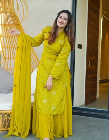 Yellow and pink colour combination Punjabi suits/ Yellow and pink Punjabi  suits - YouTube