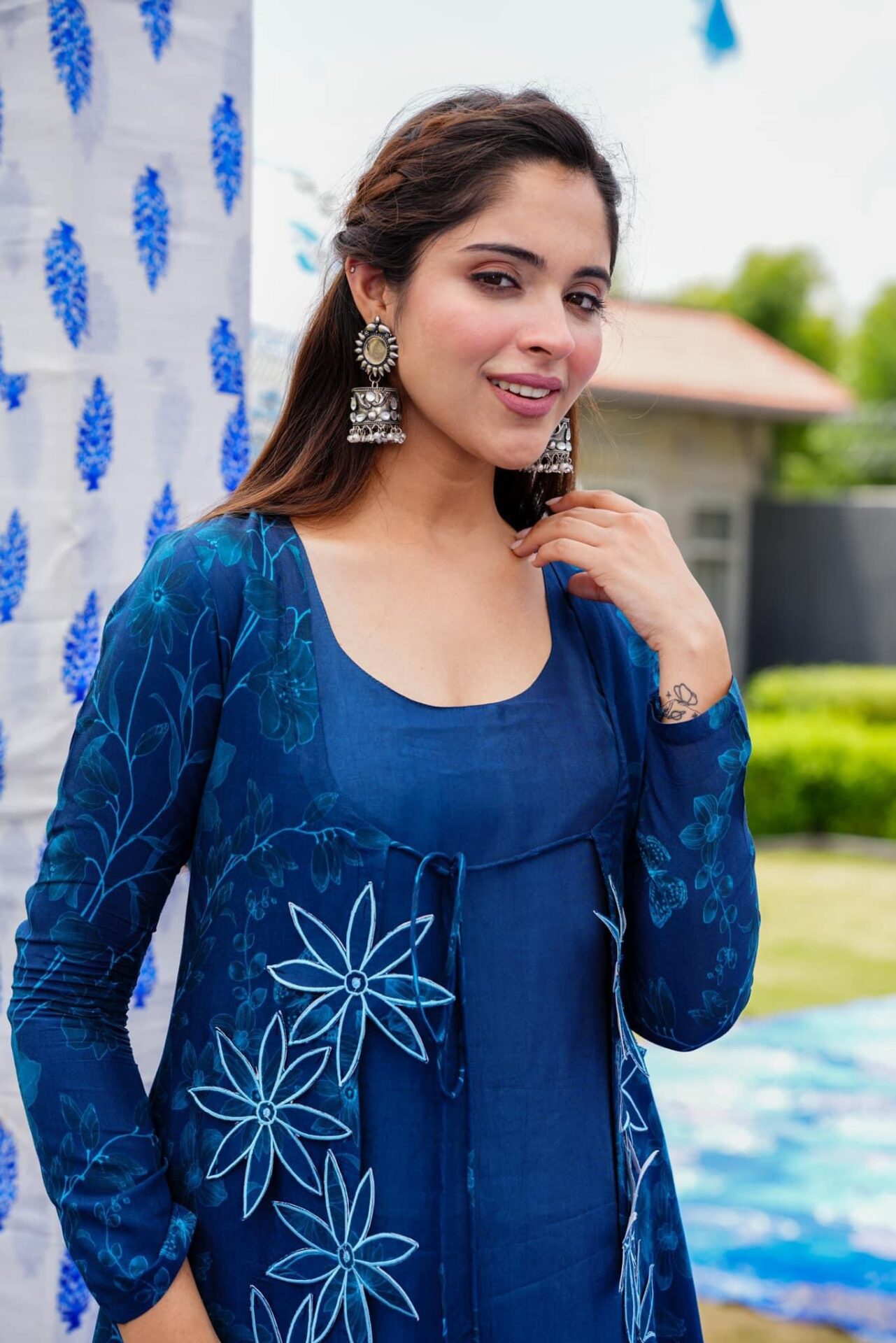 Modish fusion wear set - Buy Designer Ethnic Wear for Women Online