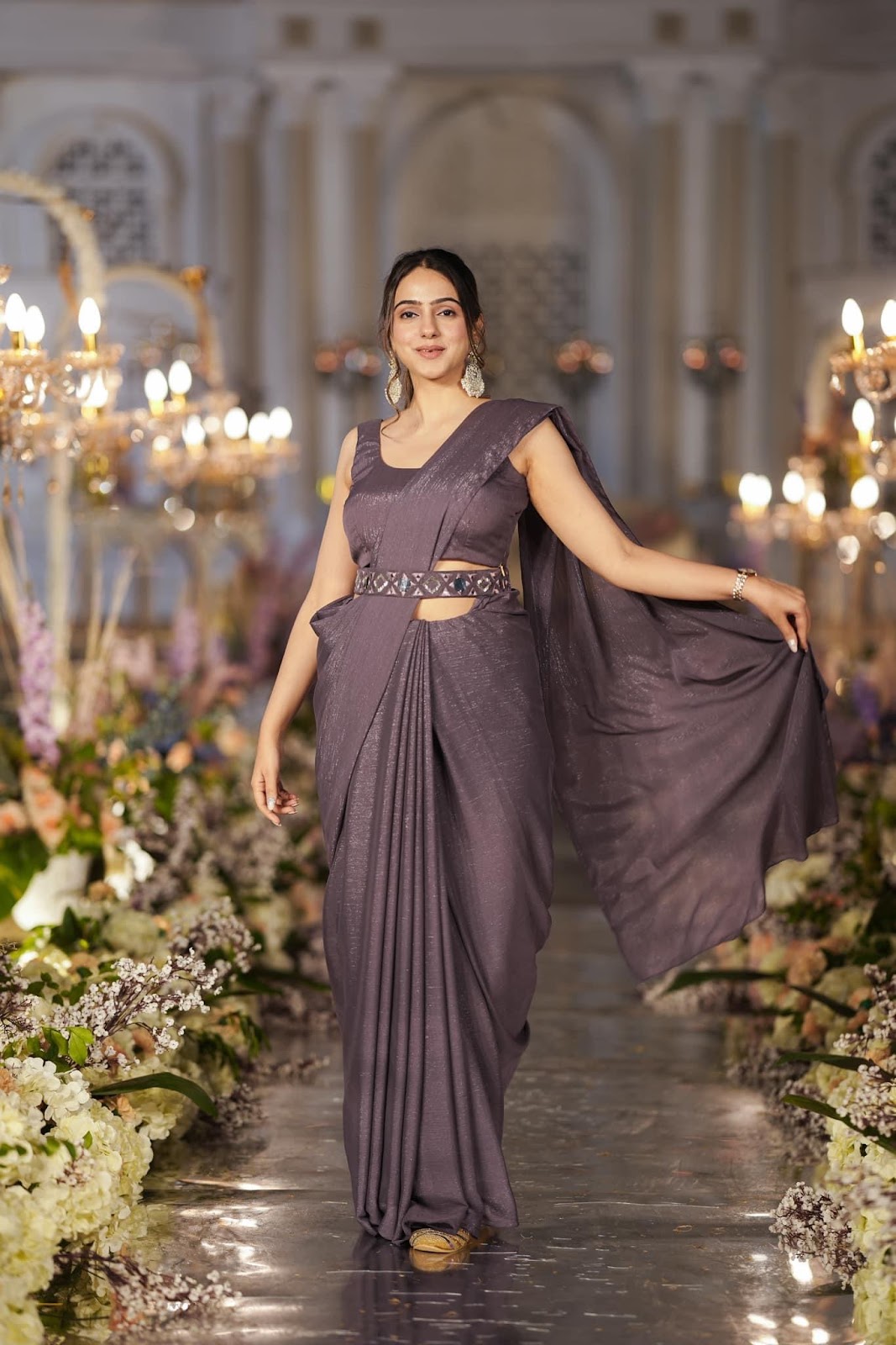 designer saree look for wedding